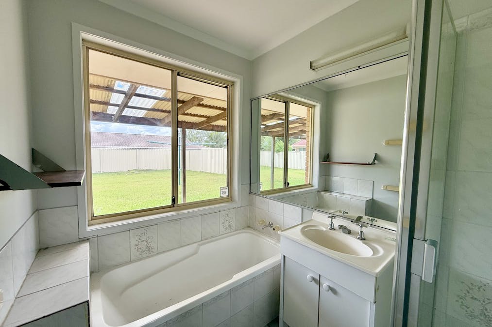 158 Collingwood Drive, Collingwood Park, QLD, 4301 - Image 16