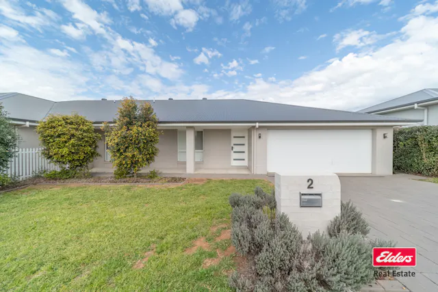 2 Lesmurdie Parade — photo from Elders Real Estate Dubbo