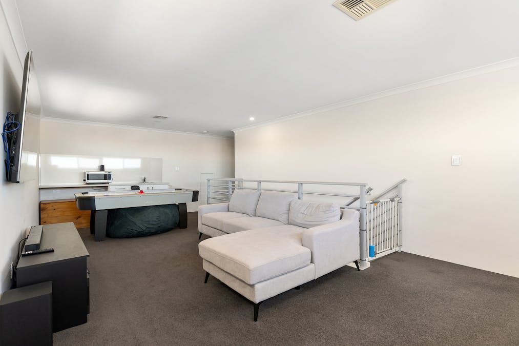 42 Lookout Vista, Singleton, WA, 6175 - Image 18