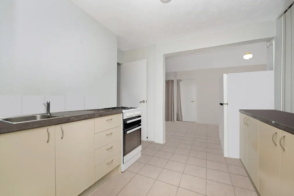 88 Albany Road, Pimlico, QLD, 4812 - Image 12