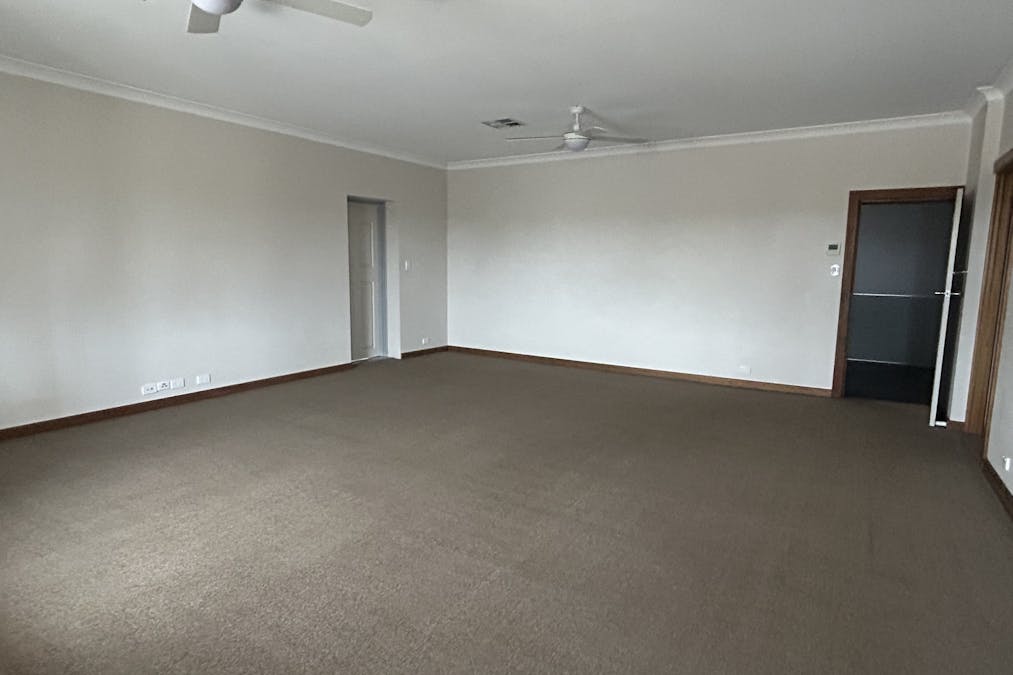 294 Alamein Avenue, Loxton, SA, 5333 - Image 12