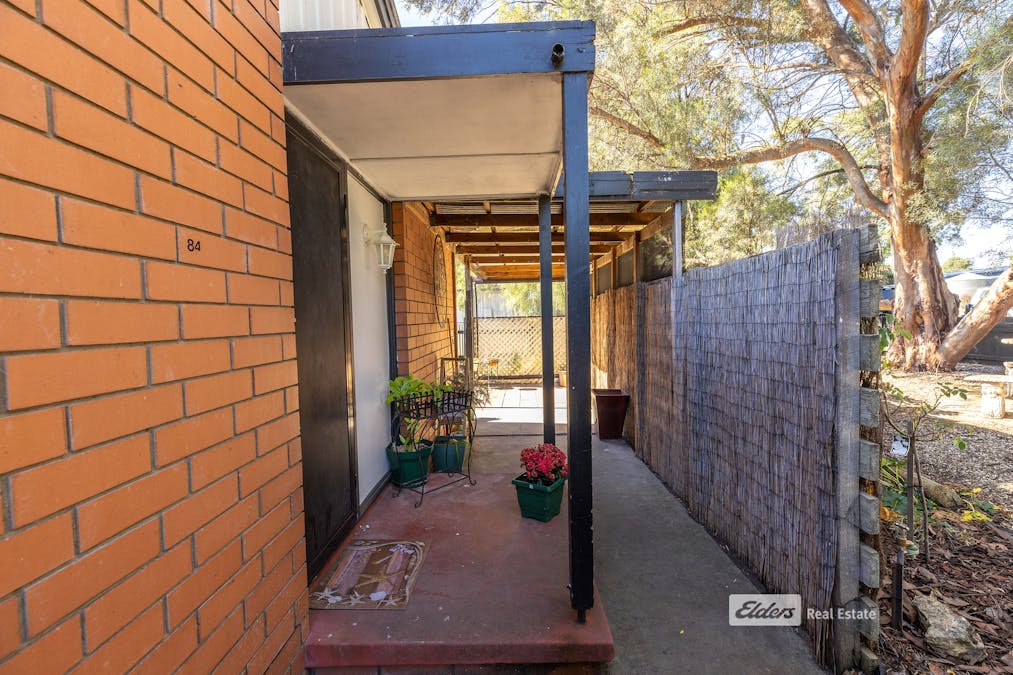 84 Cedar Avenue, Naracoorte, SA, 5271 - Image 1