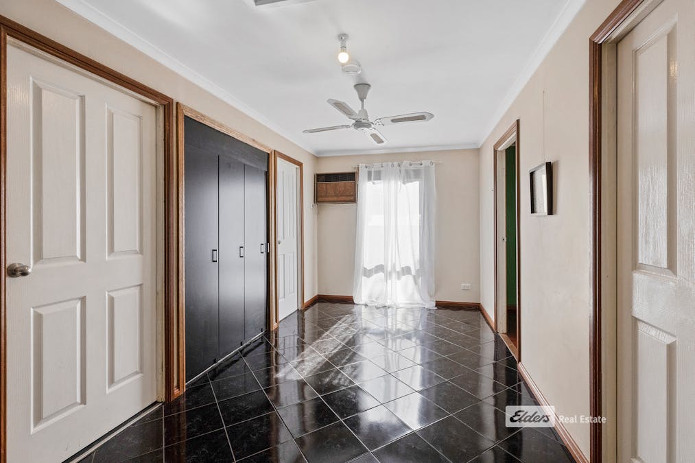 84 Cedar Avenue, Naracoorte, SA, 5271 - Image 4