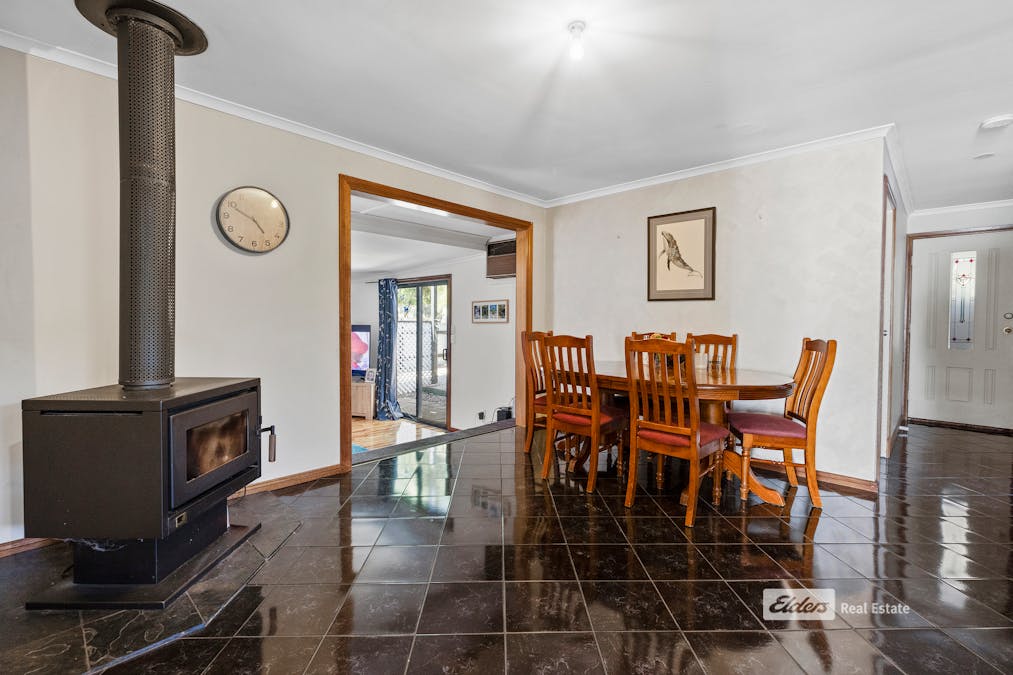 84 Cedar Avenue, Naracoorte, SA, 5271 - Image 3