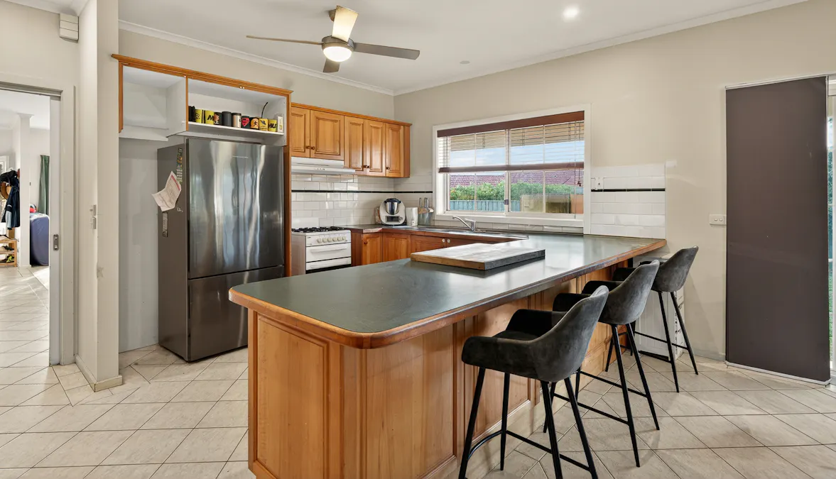 22 Kent Court, Mansfield, VIC, 3722 - Image 4