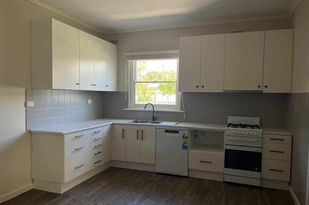 1 Guernsey Street, Naracoorte, SA, 5271 - Image 3