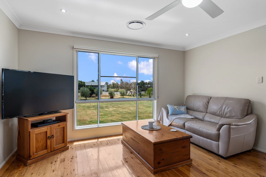 47 Southern Cross Drive, Dalby, QLD, 4405 - Image 10