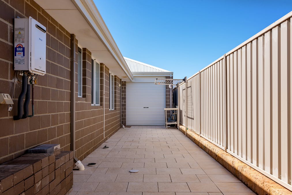 2 Poseidon Way, Glenfield, WA, 6532 - Image 33