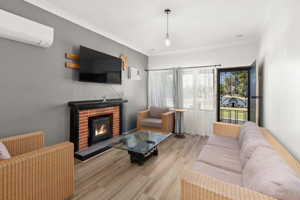 18 Balgore Way, Carey Park, WA, 6230 - Image 1