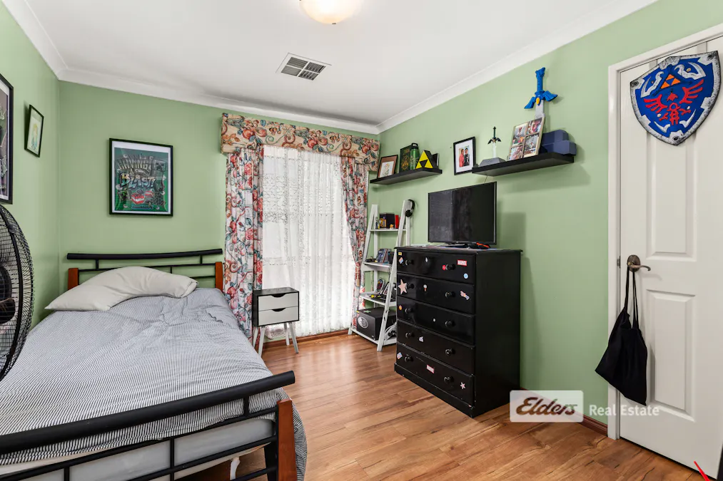 12 Magdalen Place, College Grove, WA, 6230 - Image 14