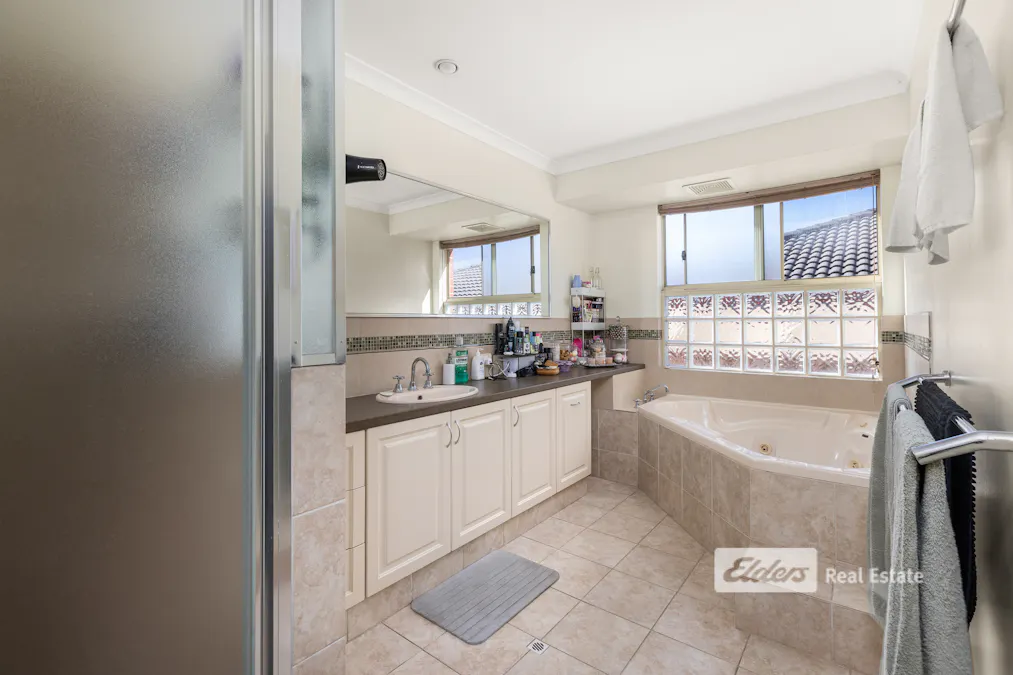 12 Magdalen Place, College Grove, WA, 6230 - Image 15