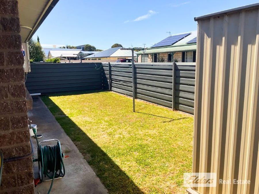 4/31 Harold Street, Robe, SA, 5276 - Image 3