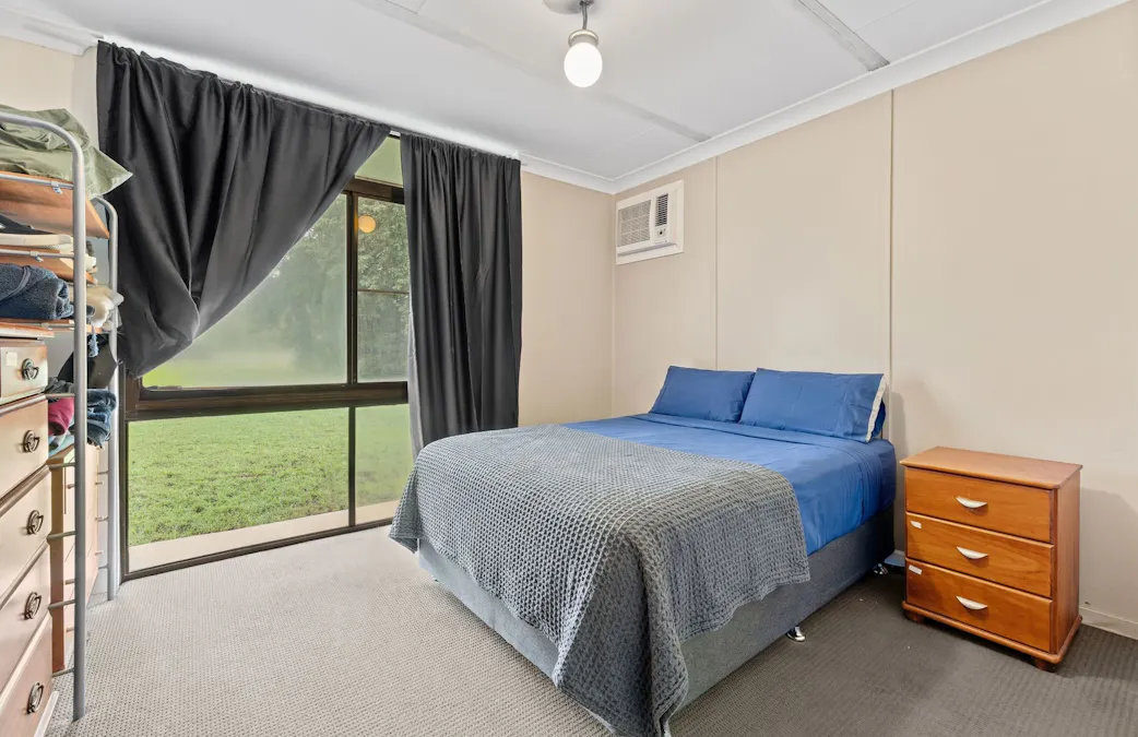 42 Brookside Place, Postmans Ridge, QLD, 4352 - Image 12