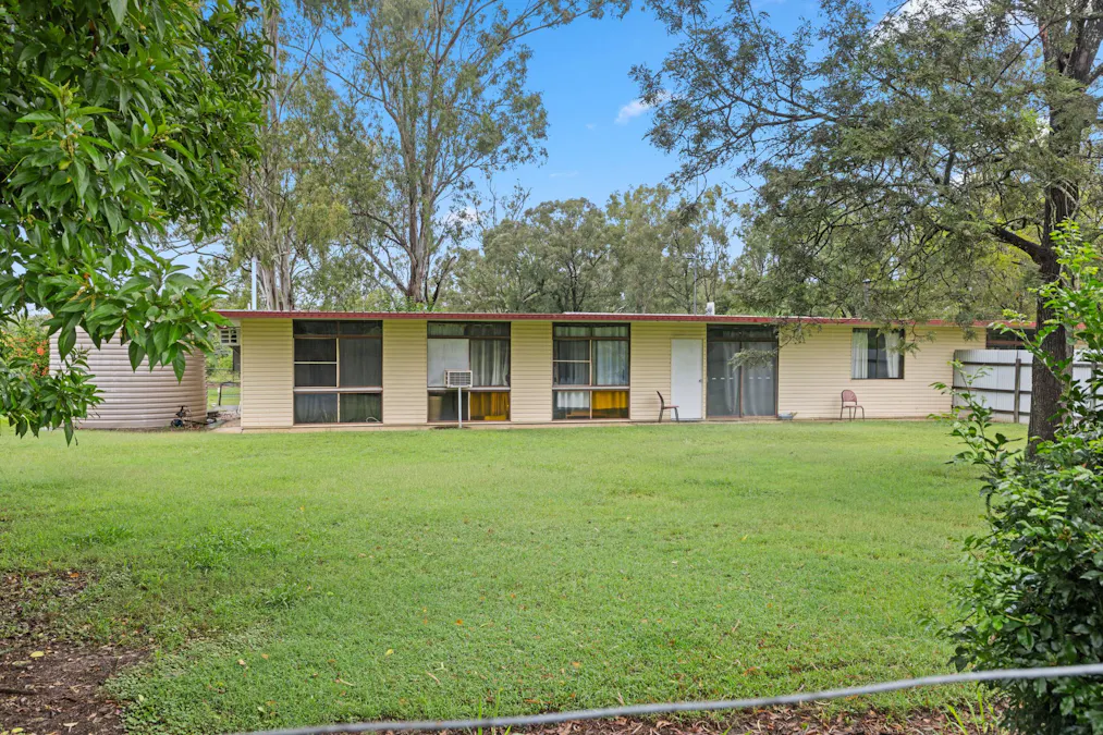 42 Brookside Place, Postmans Ridge, QLD, 4352 - Image 3