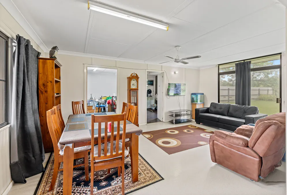 42 Brookside Place, Postmans Ridge, QLD, 4352 - Image 11