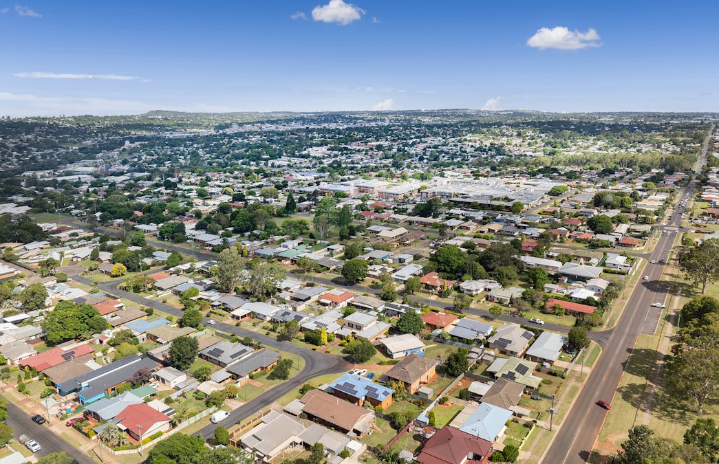 9 Greyfriars Street, Rockville, QLD, 4350 - Image 3