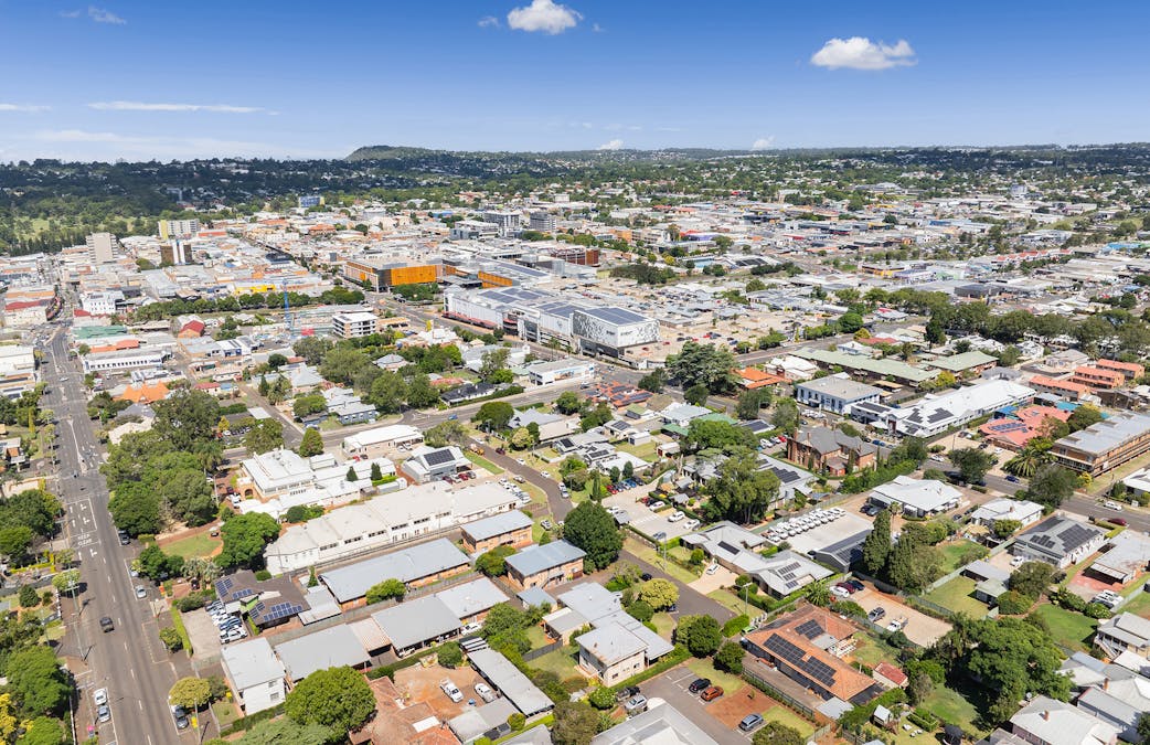 33 Isabel Street, Toowoomba City, QLD, 4350 - Image 3