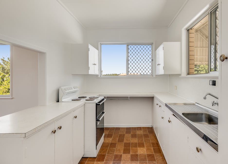 33 Isabel Street, Toowoomba City, QLD, 4350 - Image 9