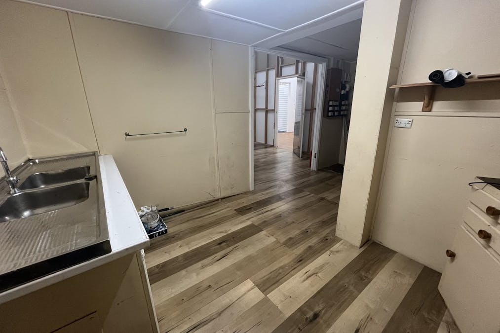 8 East Terrace, Loxton, SA, 5333 - Image 10