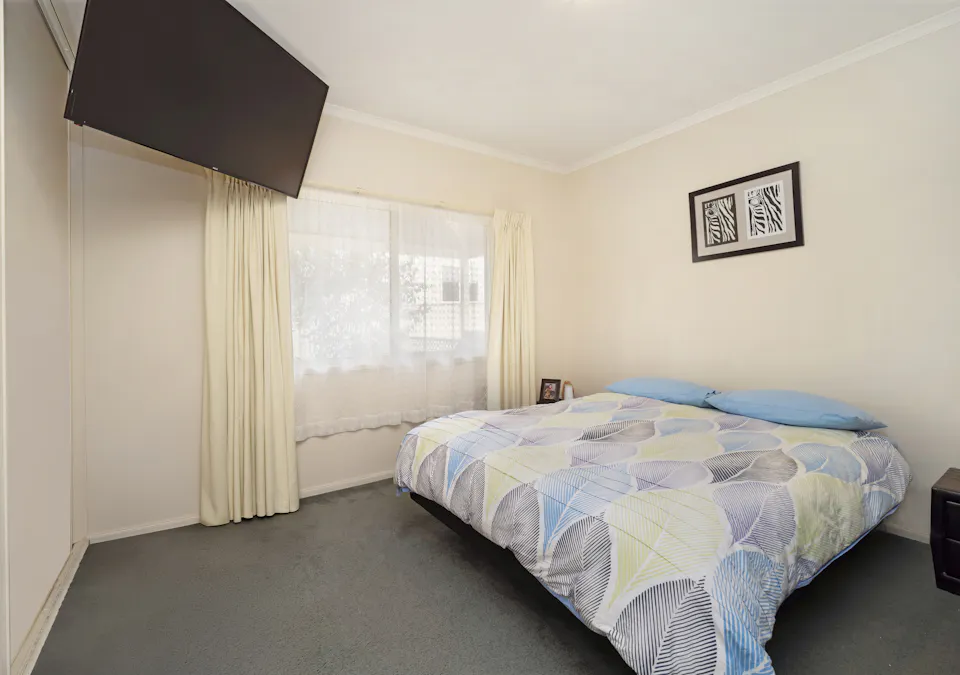 1-4/11 Uren Court, Hamilton, VIC, 3300 - Image 6