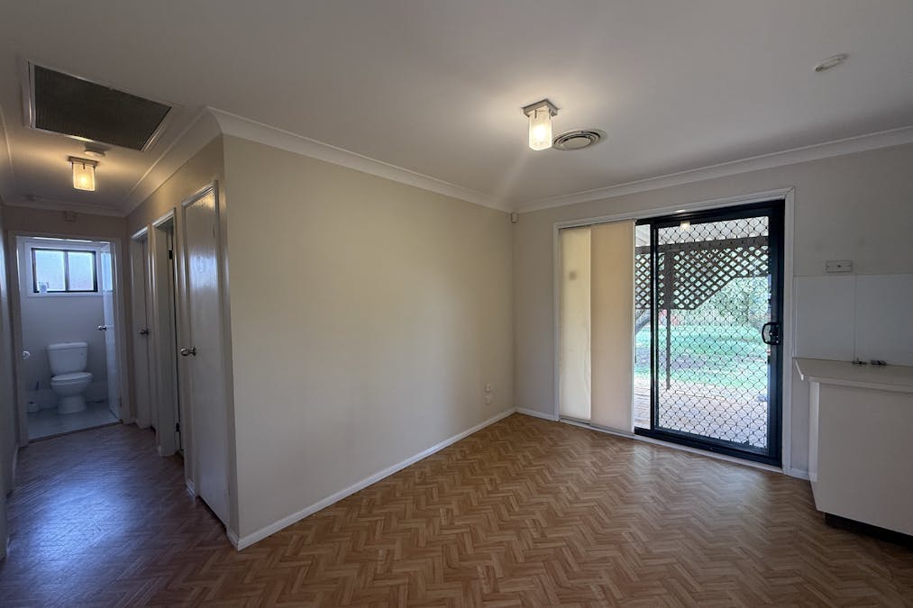 17 Lindsay Place, Dubbo, NSW, 2830 - Image 3
