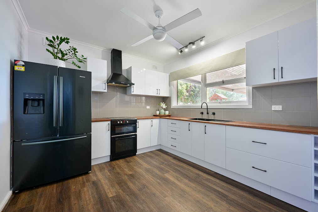 134 Nicolson Avenue, Whyalla Stuart, SA, 5608 - Image 4