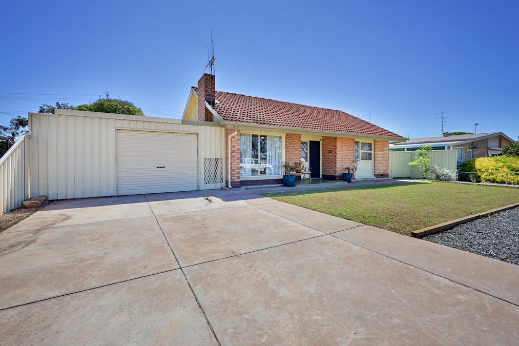 134 Nicolson Avenue, Whyalla Stuart, SA, 5608 - Image 2