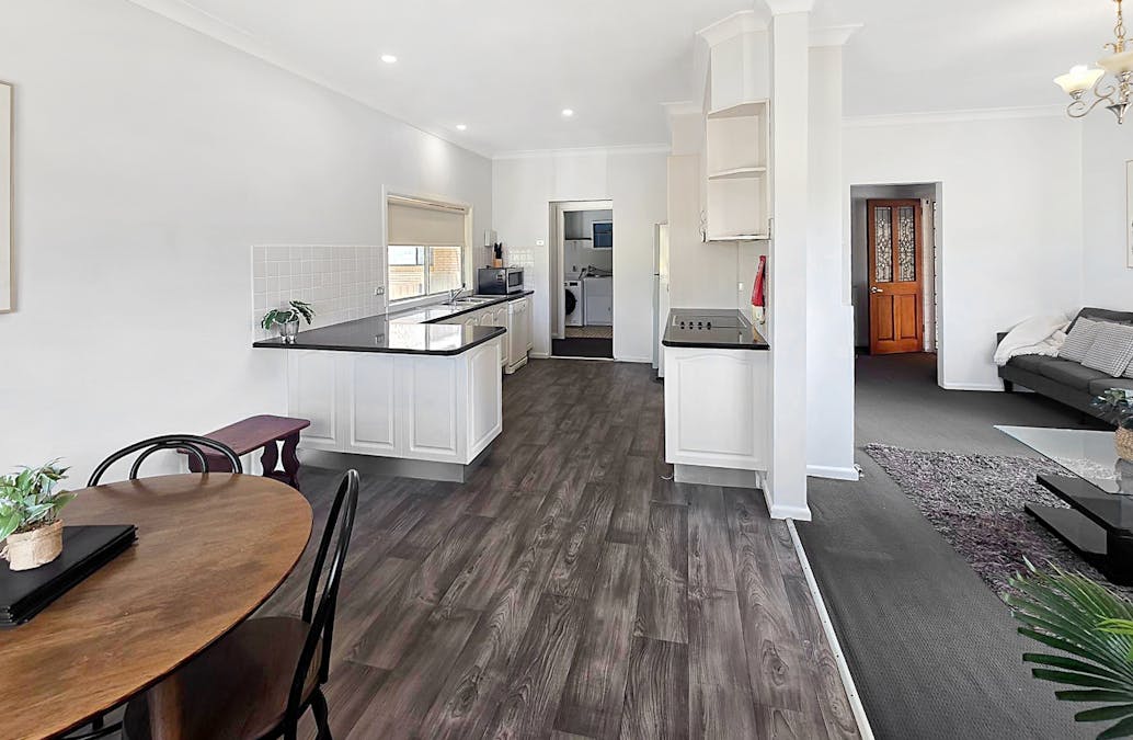 26 Grenfell Street, Parkes, NSW, 2870 - Image 2