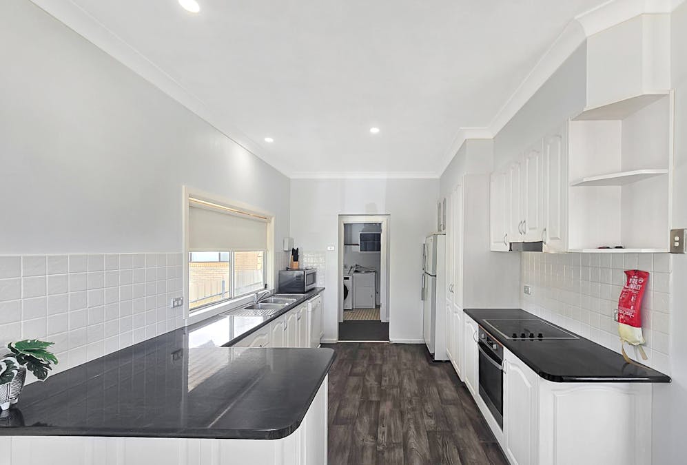 26 Grenfell Street, Parkes, NSW, 2870 - Image 5