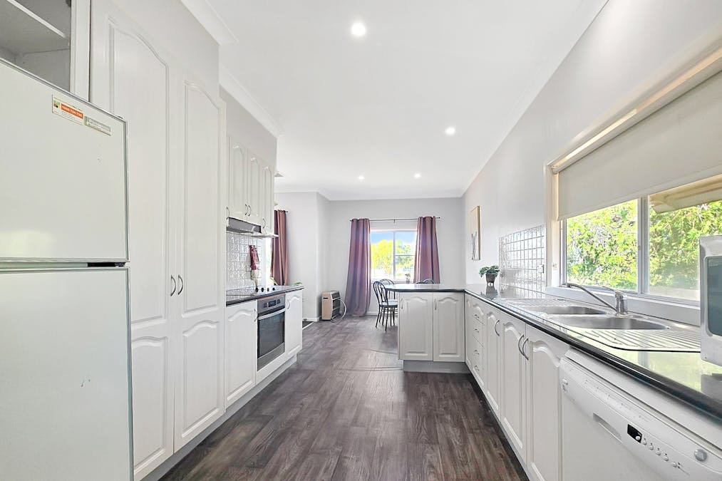 26 Grenfell Street, Parkes, NSW, 2870 - Image 6