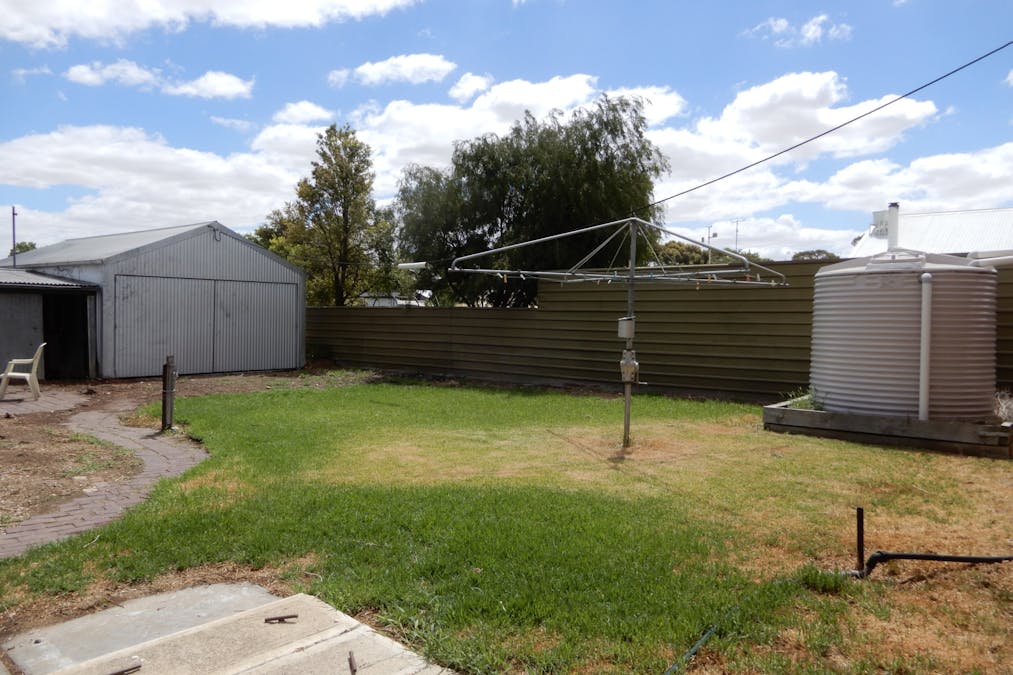 51 Salom Street, Bordertown, SA, 5268 - Image 13
