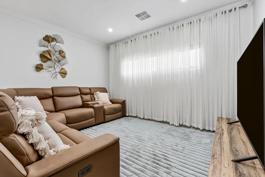 14 Schick Street, Loxton, SA, 5333 - Image 2