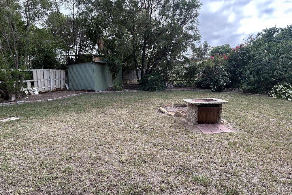 11 Hawthorne Street, Dalby, QLD, 4405 - Image 10