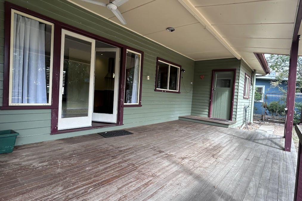 11 Hawthorne Street, Dalby, QLD, 4405 - Image 11