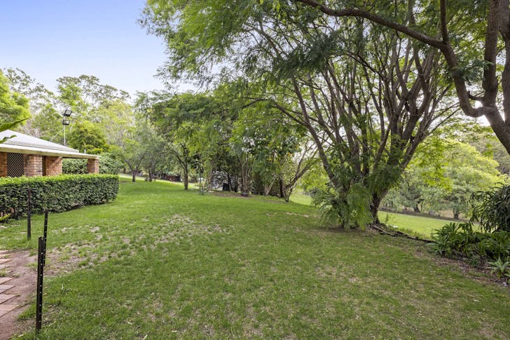 1127 Ruthven Street Street, Kearneys Spring, QLD, 4350