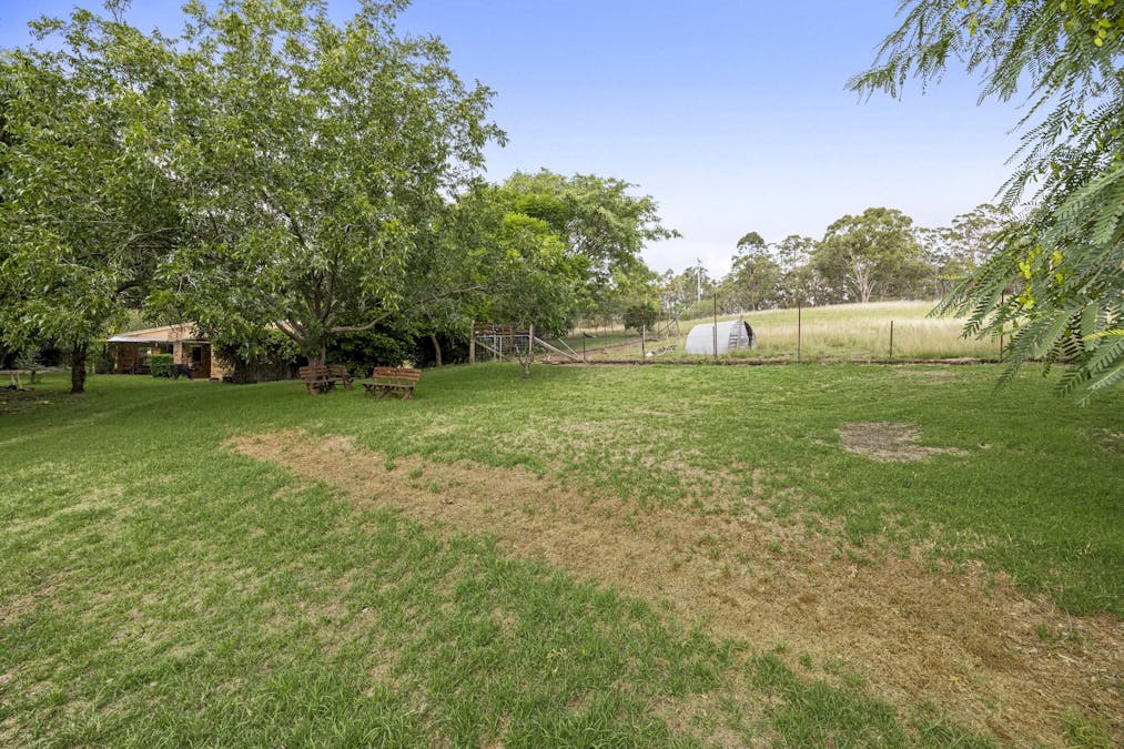 1127 Ruthven Street Street, Kearneys Spring, QLD, 4350 - Image 3
