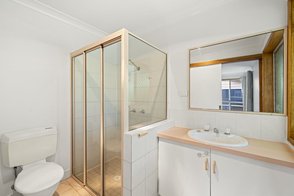 1127 Ruthven Street Street, Kearneys Spring, QLD, 4350 - Image 8