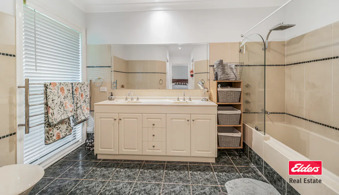 60 St Andrews Drive, Dubbo, NSW, 2830 - Image 8