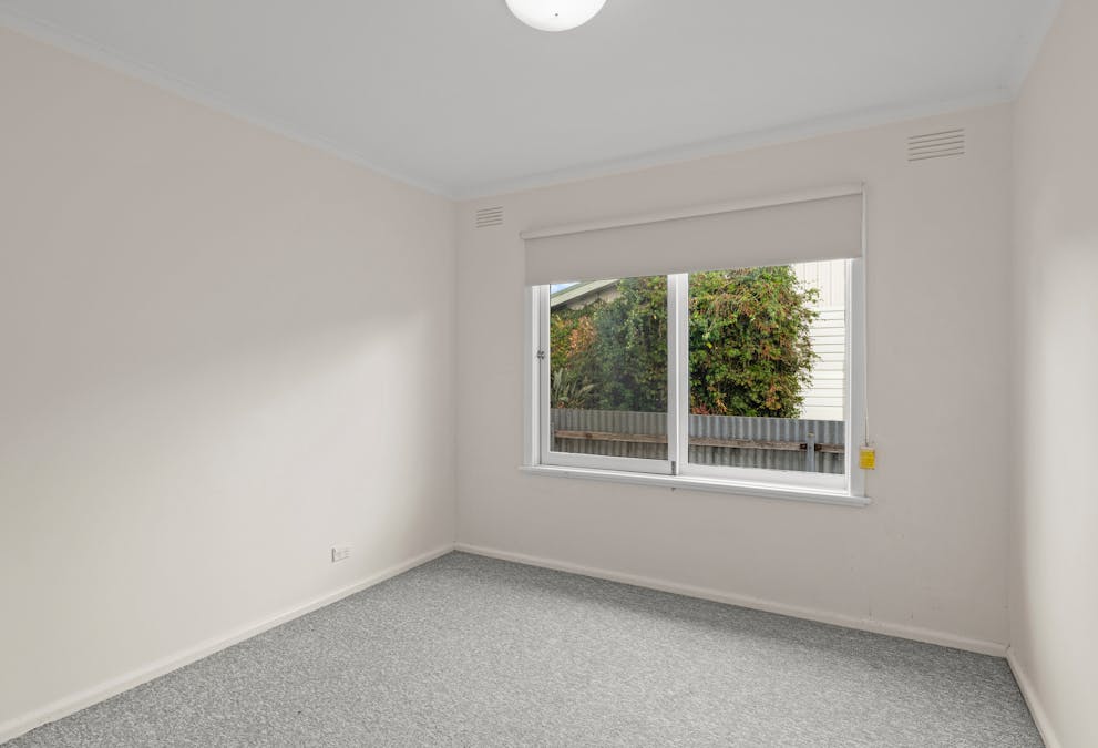 15 & 15A Gobur Street, Euroa, VIC, 3666 - Image 6