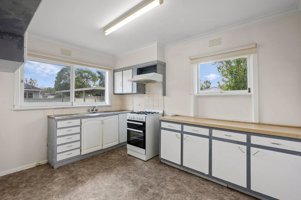 15 & 15A Gobur Street, Euroa, VIC, 3666 - Image 9