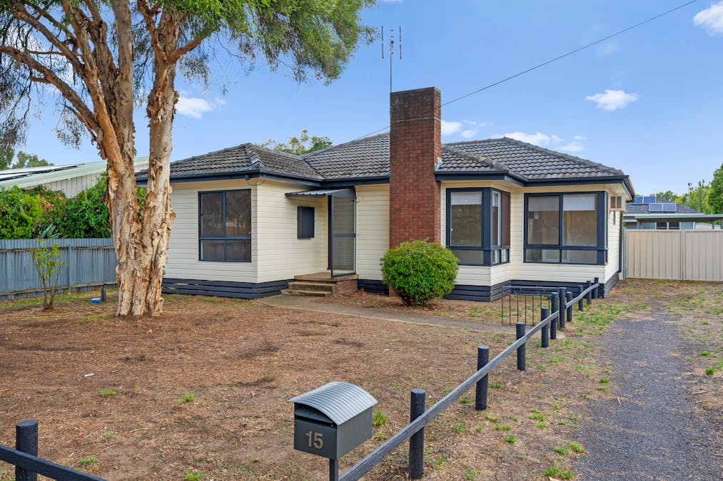 15 & 15A Gobur Street, Euroa, VIC, 3666 - Image 3