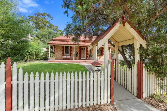 72 Mannum Road, Murray Bridge, SA, 5253 - Image 1