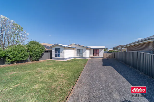 152 Yaruga Street — photo from Elders Real Estate Dubbo