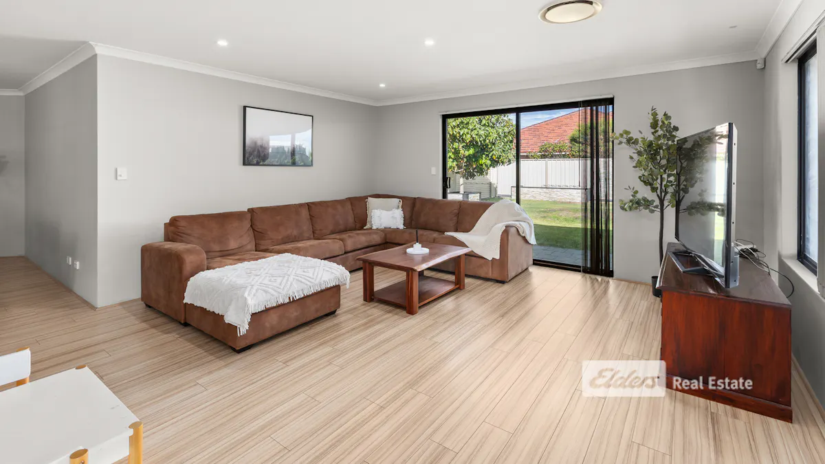 46 Jupiter Drive, Australind, WA, 6233 - Image 8