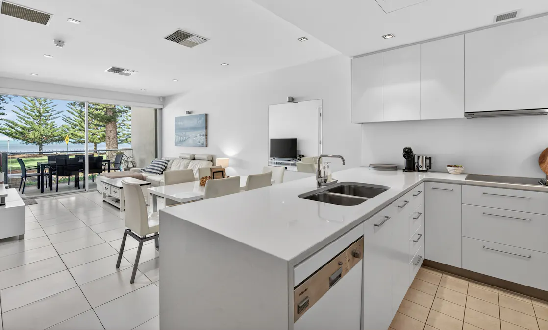 10/2-5 Flinders Parade, Victor Harbor, SA, 5211 - Image 9