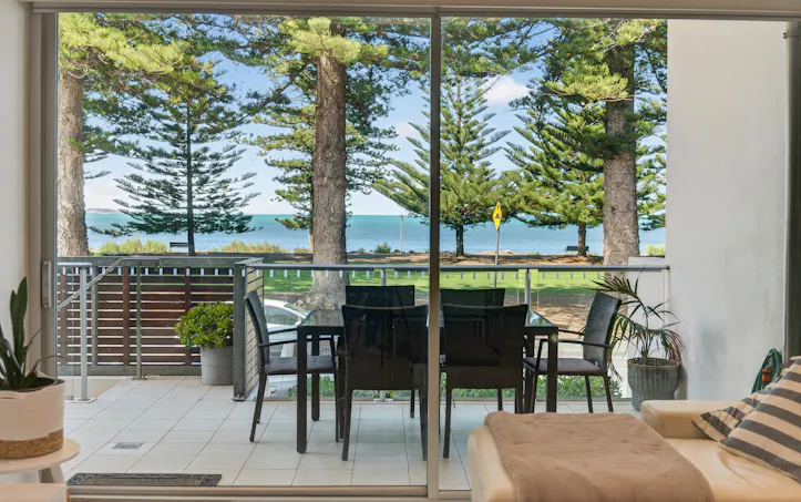 10/2-5 Flinders Parade, Victor Harbor, SA, 5211 - Image 1