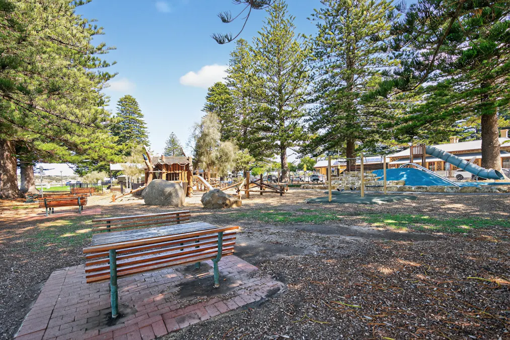 10/2-5 Flinders Parade, Victor Harbor, SA, 5211 - Image 27