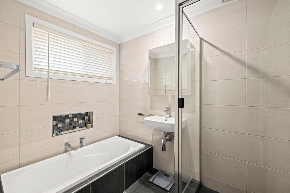 14 Lyndhurst Court, Newtown, QLD, 4350 - Image 12