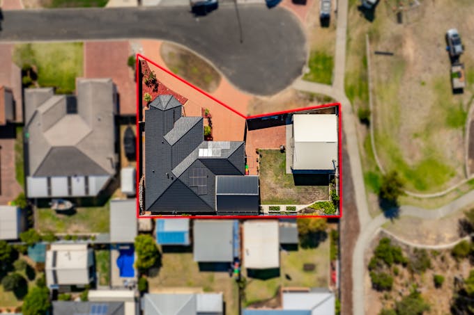 10 Cavendish Green, College Grove, WA, 6230 - Image 1