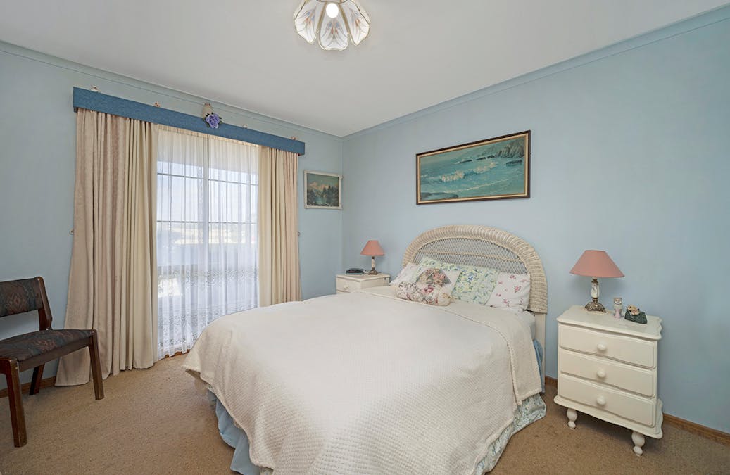 118-120 Kenny Street, Hamilton, VIC, 3300 - Image 6